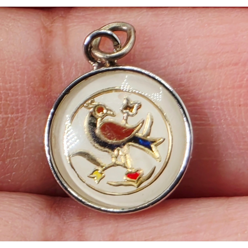 Vintage Round Bird Enamel Pendant Charm Silver Tone Red Blue White 1.5cm